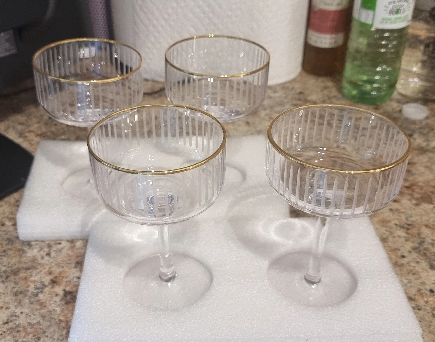 Set of 4 Coupe Glasses with Gold Rim