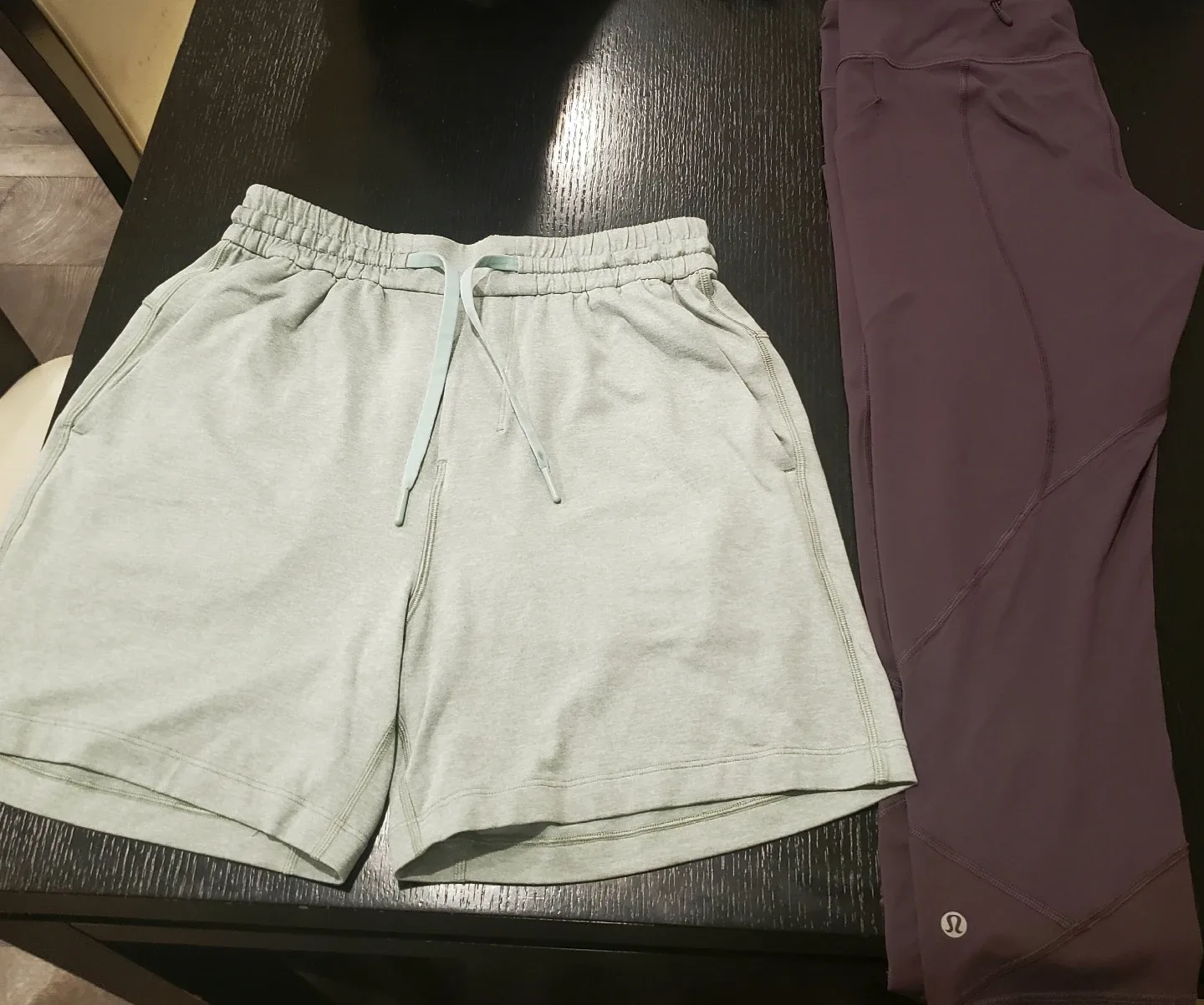 Lululemon Bundle image indicator(2)