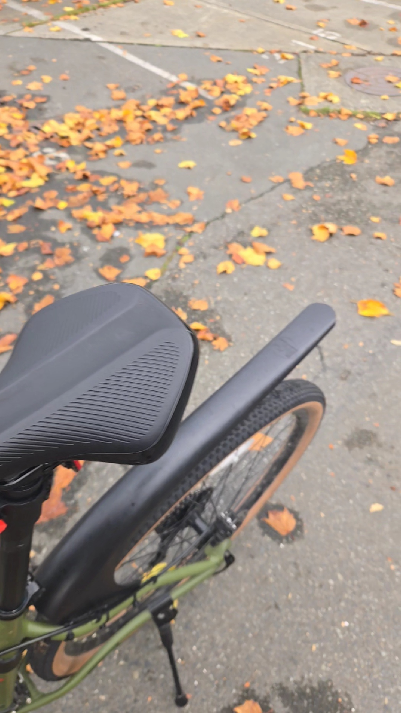 Diamondback Bike & Accessories - photo 3
