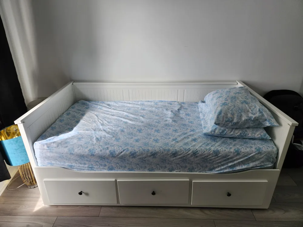 IKEA Hemnes Daybed Frame image indicator(2)