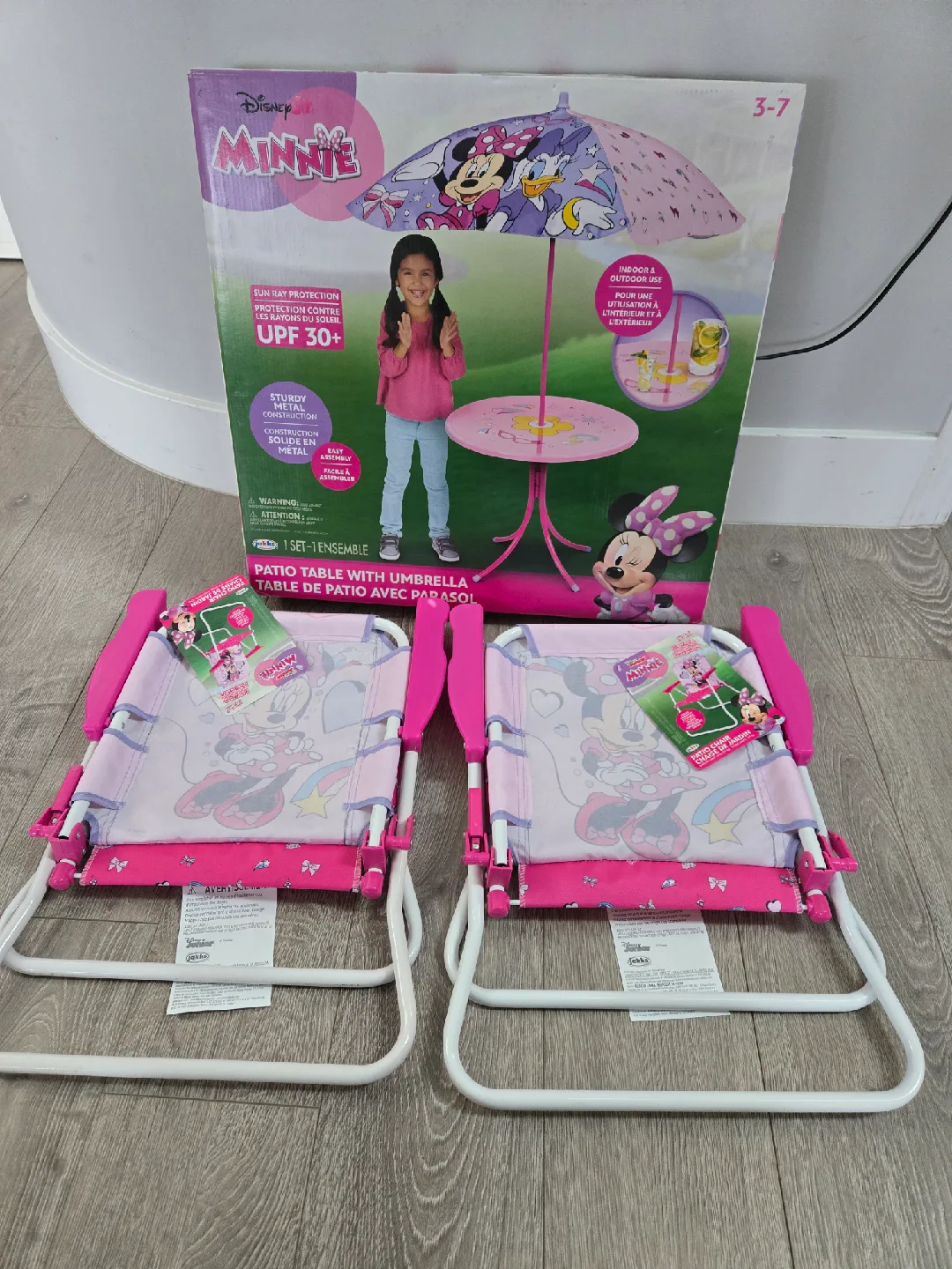 Disney girls pink table chairs set image indicator(5)