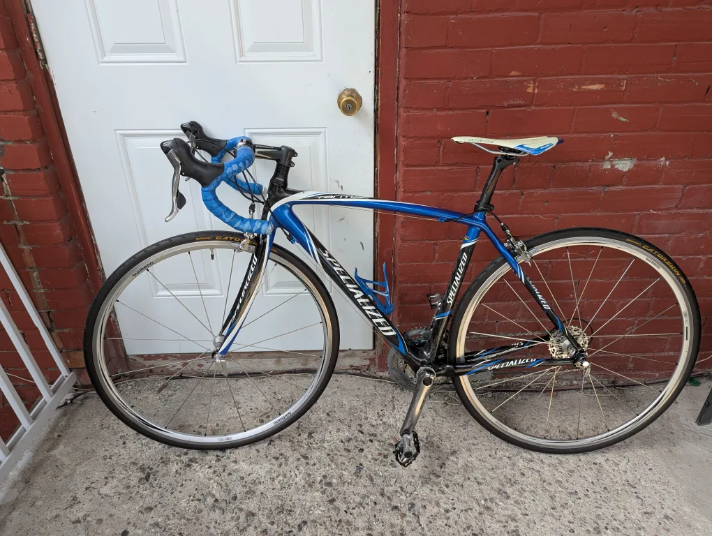 Specialized Tarmac carbon fiber Road Bike image indicator(3)