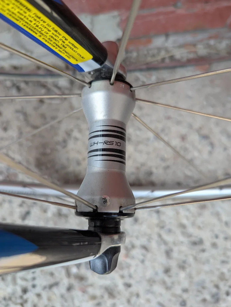 Specialized Tarmac carbon fiber Road Bike image indicator(8)