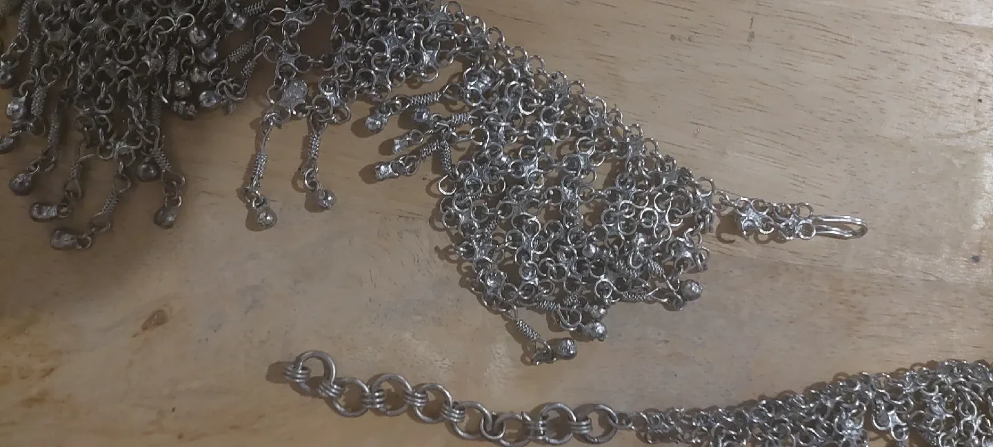 Silver Tone Statement Necklace image indicator(3)