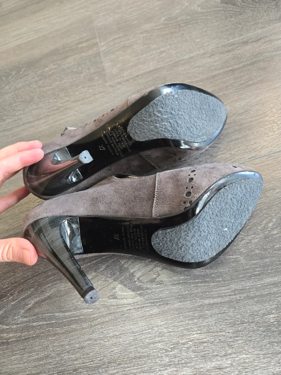 Napoleon Brown Suede Heels - Size 7 image indicator(2)