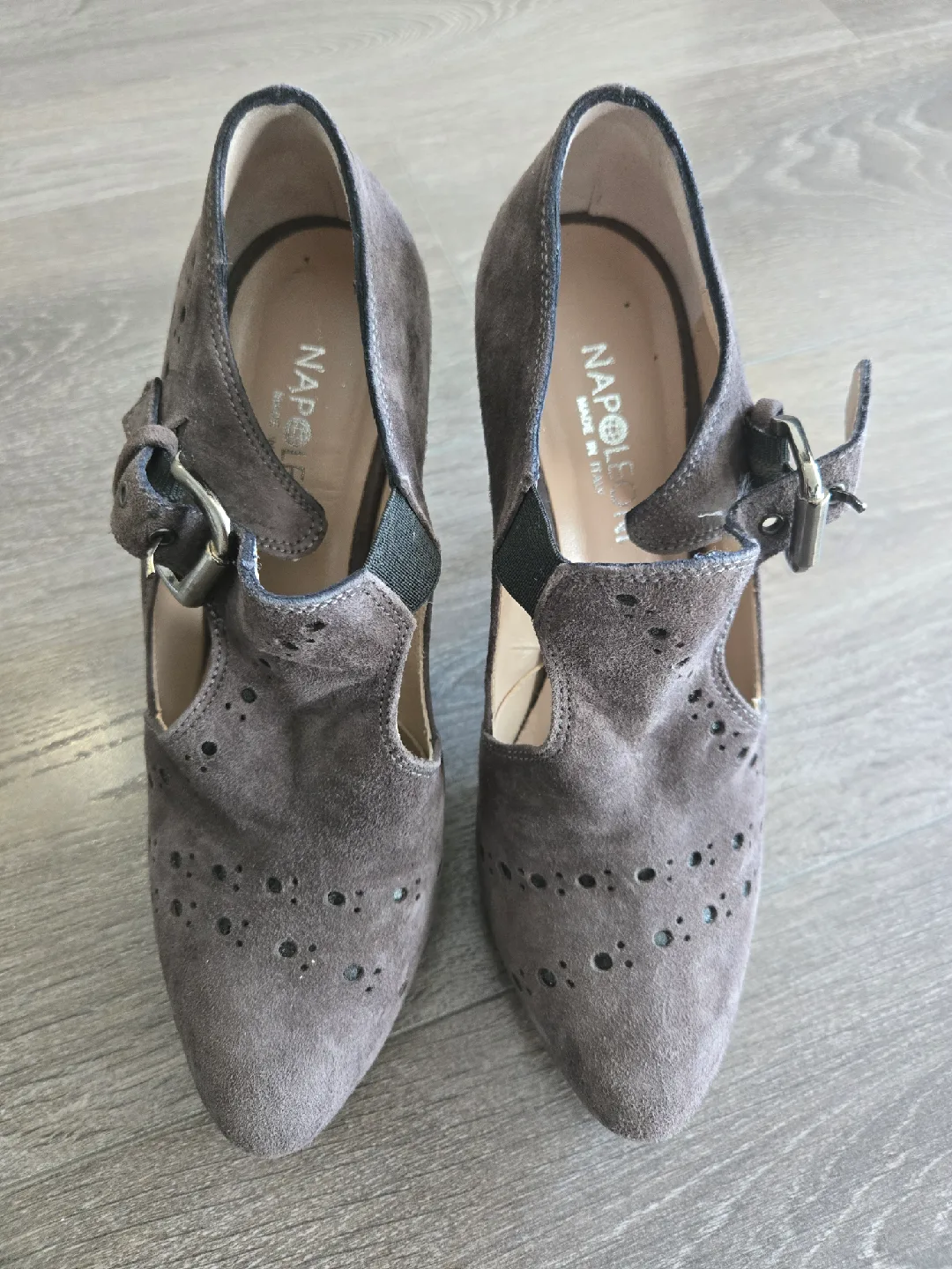 Napoleon Brown Suede Heels - Size 7 image indicator(4)