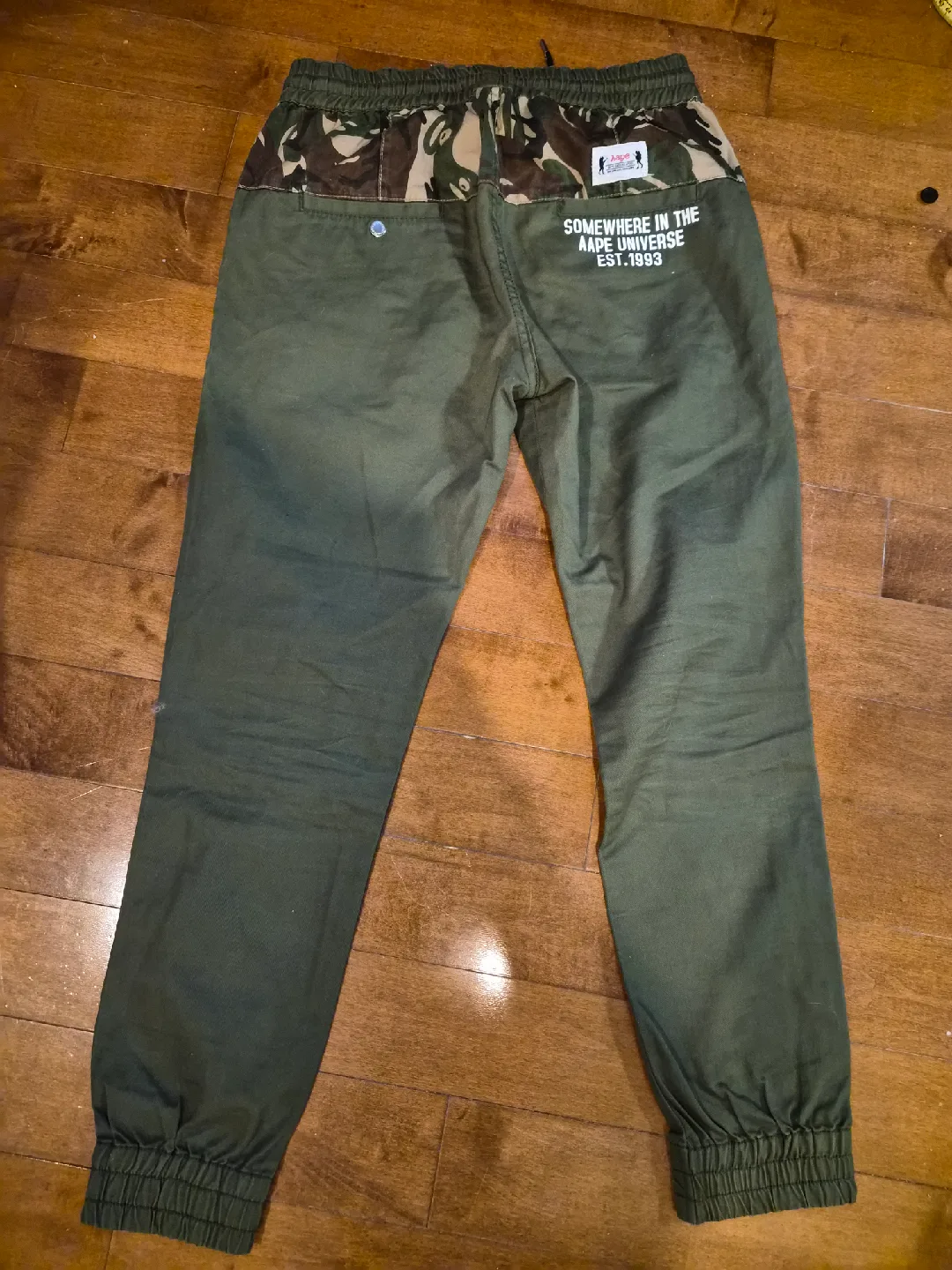 AAPE Universe Olive Green Jogger Pants image indicator(2)