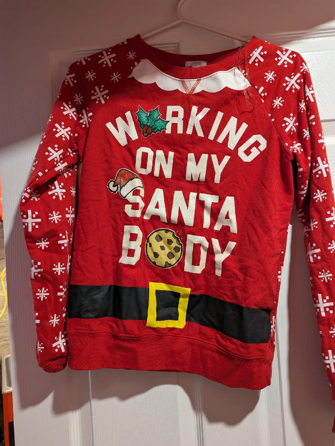 CHRISTMAS TOP,  MEN SIZE M, WOMEN SIZE S. WORN ONCE thumbnail