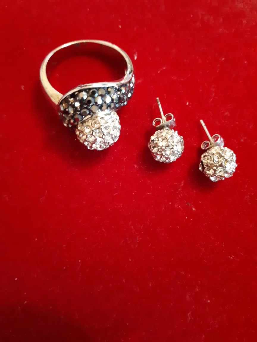Ring and Earrings Set