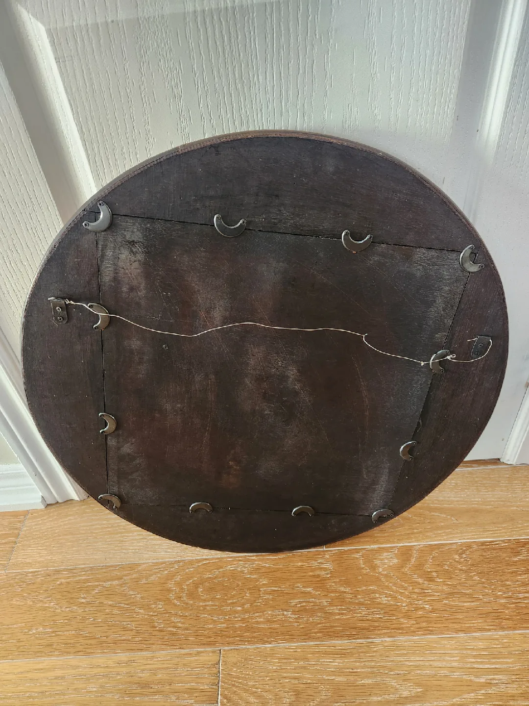 Antique Style Chair + Complementary Decor image indicator(6)