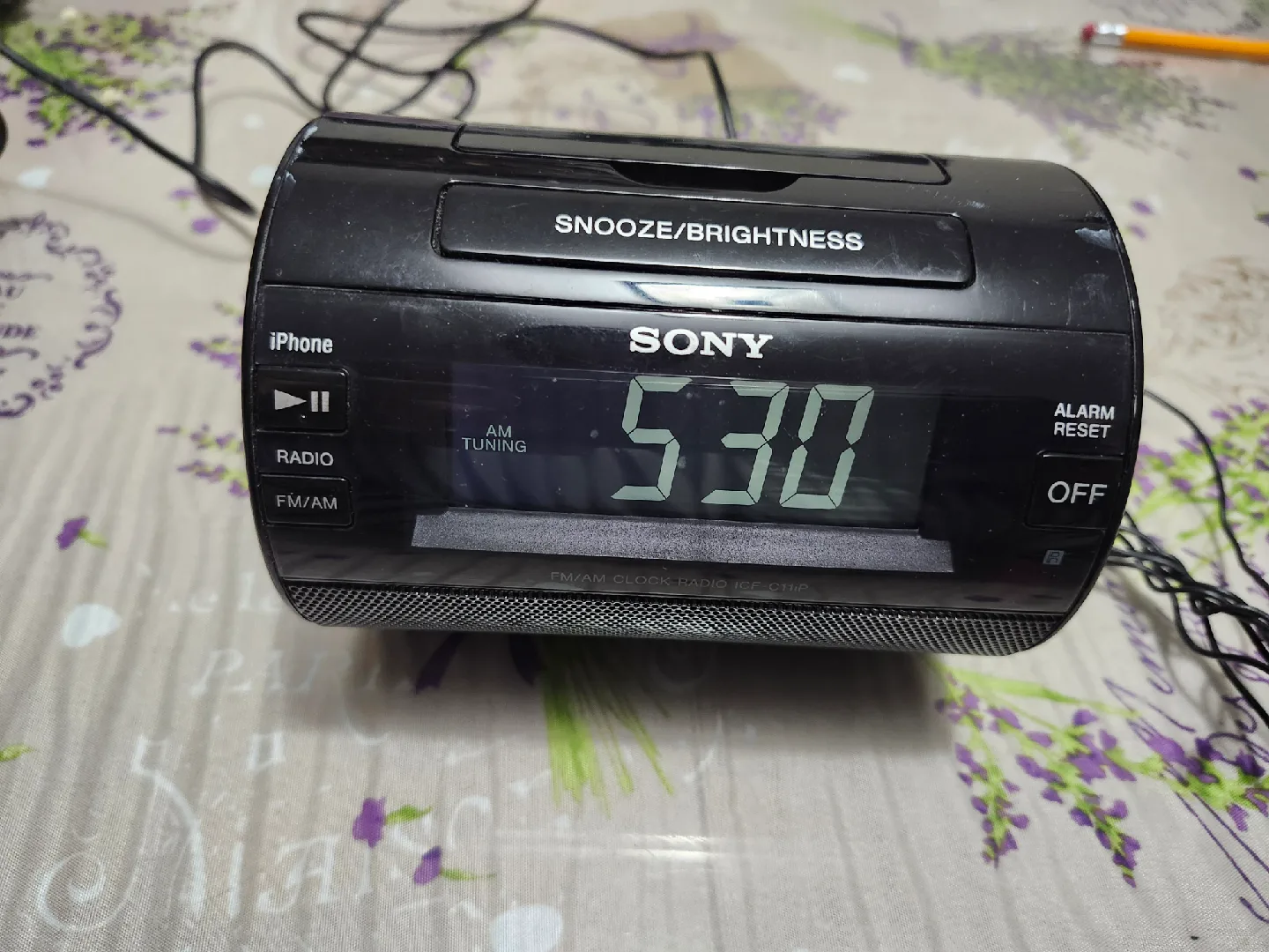 Sony ICF-C1iP FM/AM Clock Radio - Black image indicator(4)