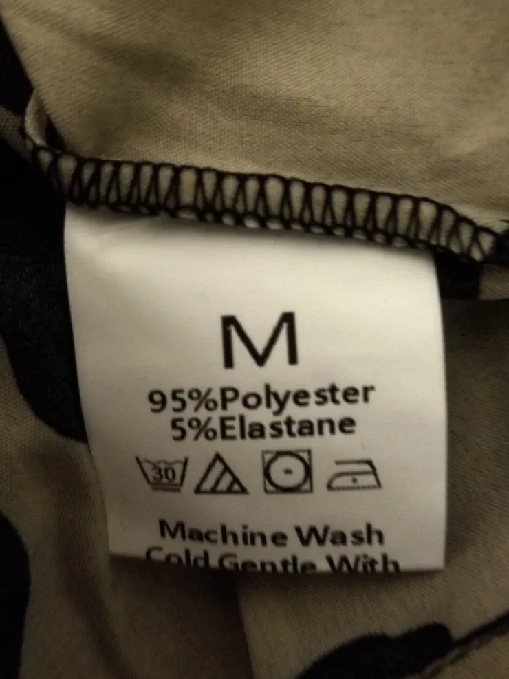 NWOT NWOT Women's Floral Print Ruffle Trim Long Sleeve Blouse image indicator(5)