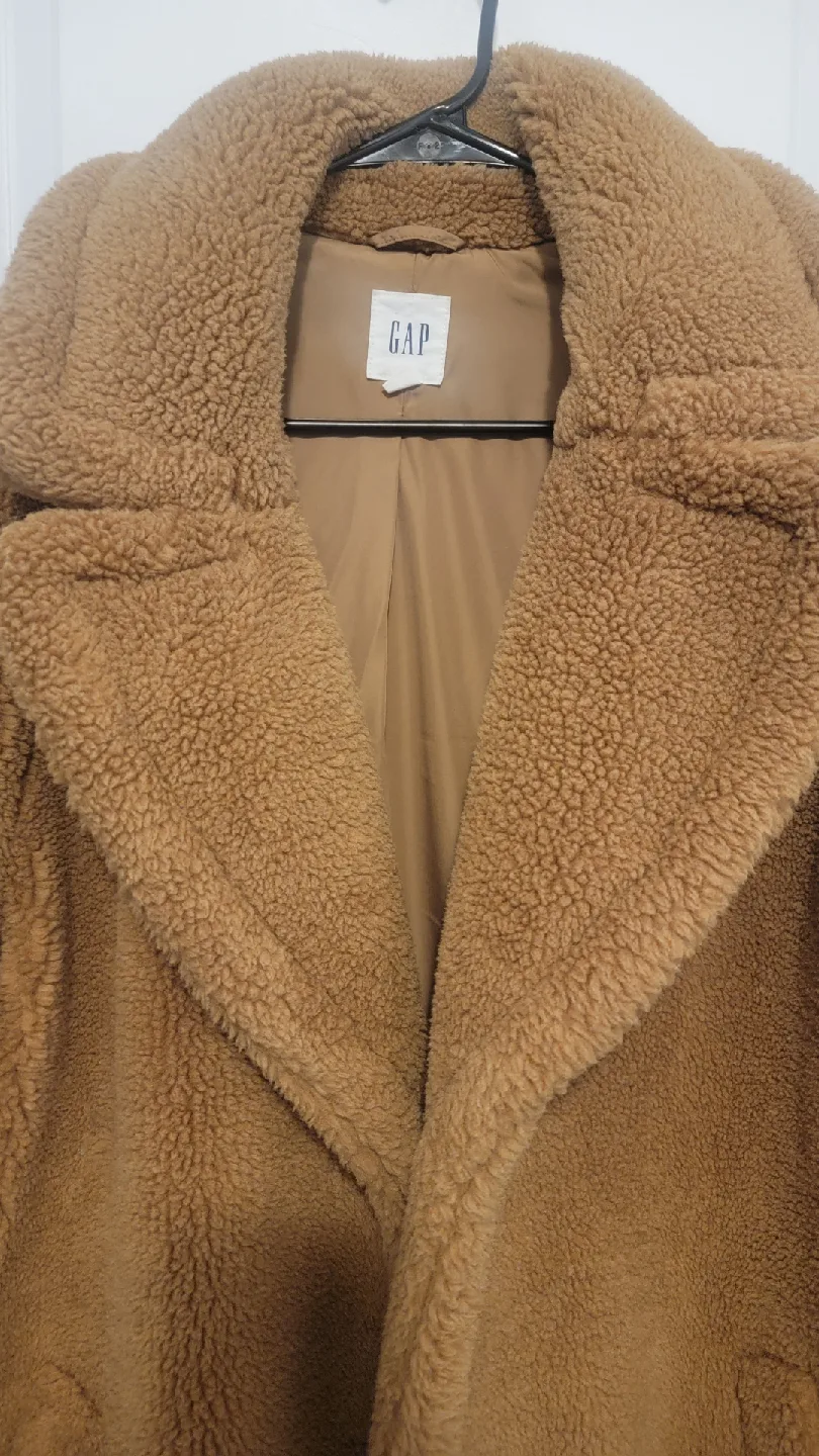 Tan coloured Gap Teddy Coat image indicator(3)