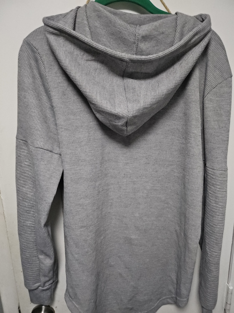 Amongst Others Gray Hoodie - photo 3