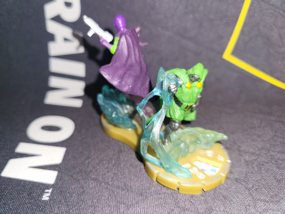 2012 Avengers Heroclix Set: Dr. Doom & Kang #048