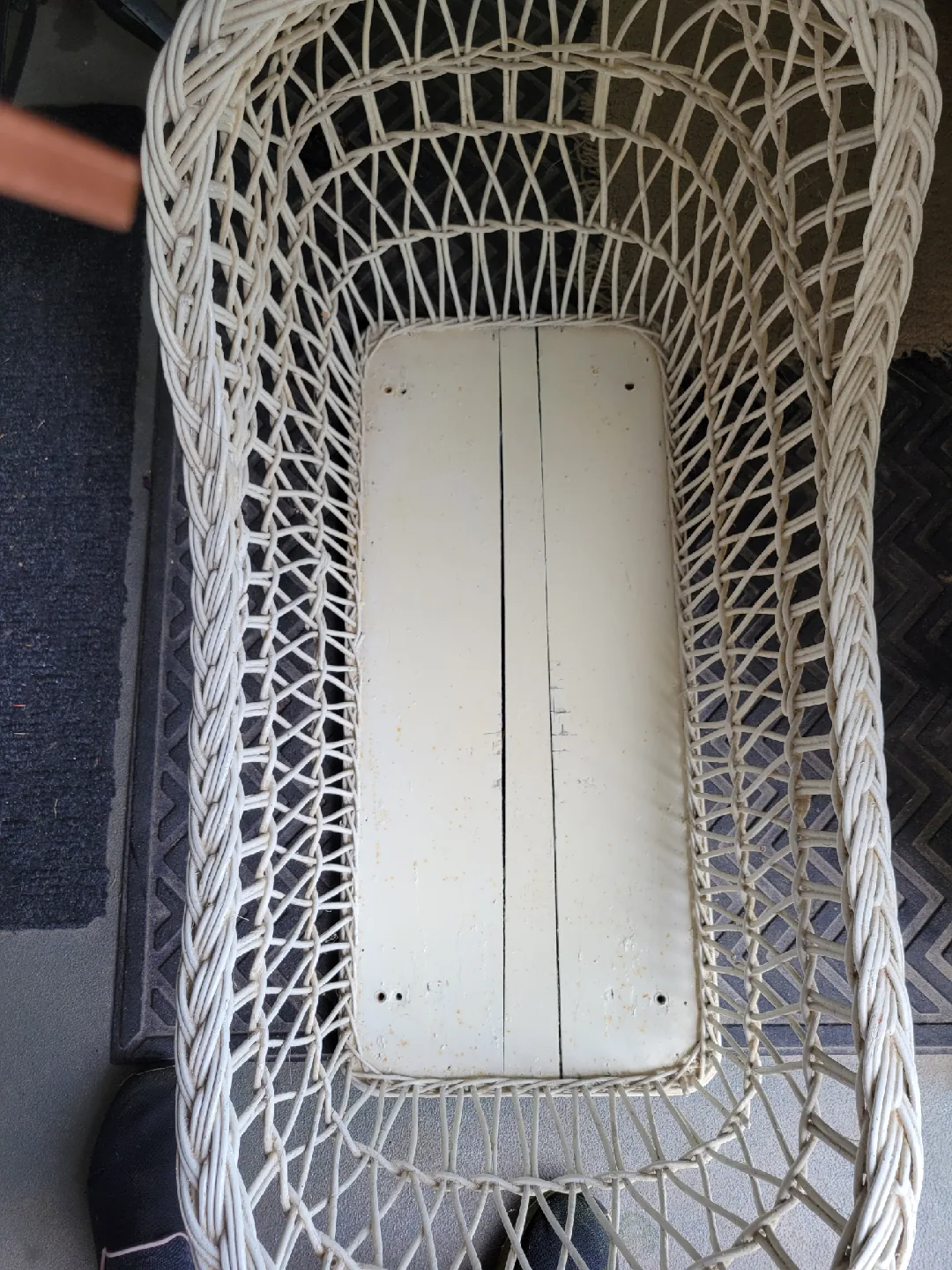 Baby basinet image indicator(3)