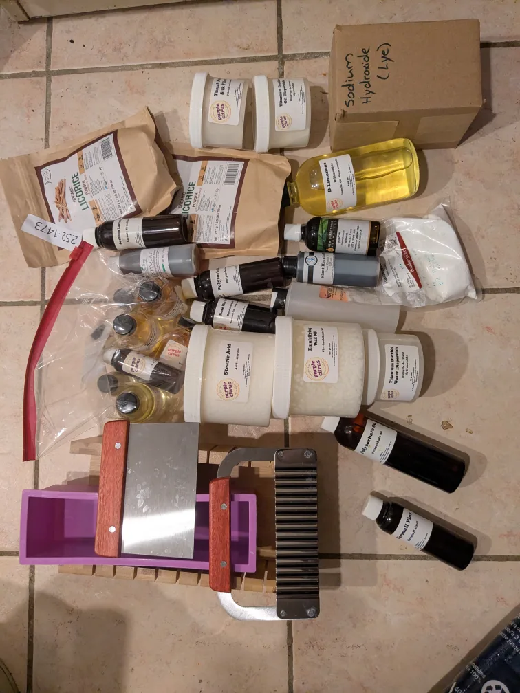 Assorted soap making supplies image indicator(3)