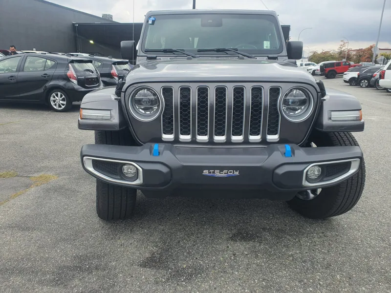 2022 Jeep Wrangler Unlimited Sahara 4XE image indicator(9)