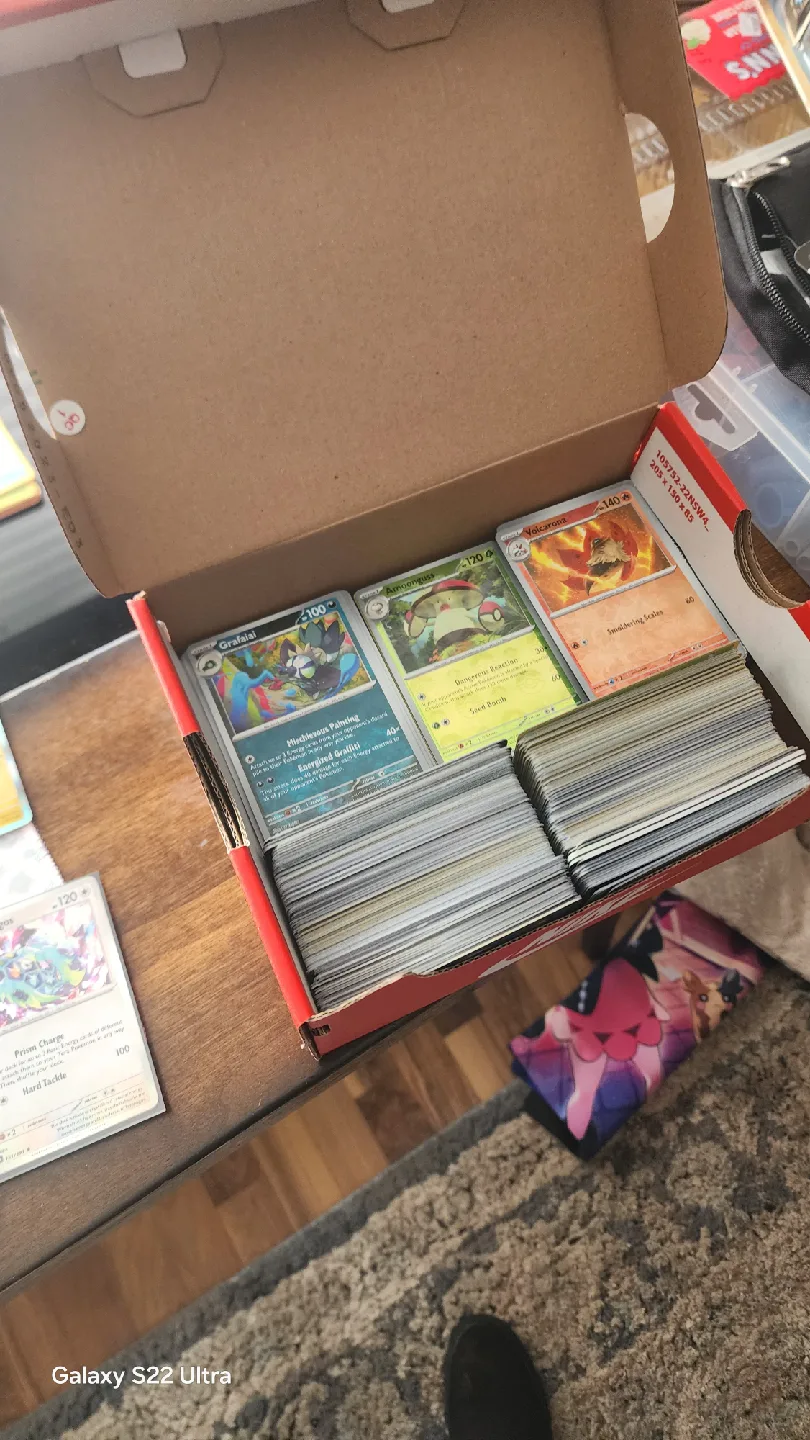Pokemon Trading Card Collection thumbnail