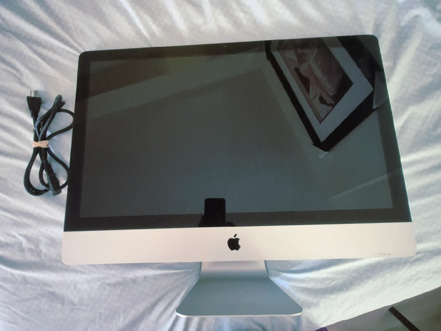 Apple iMac 27" Big Hard Drive 750. image indicator(2)