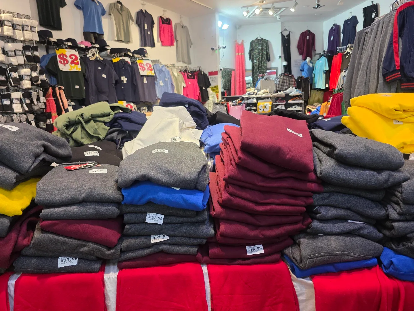 hoodies on sale for 7$ image indicator(10)