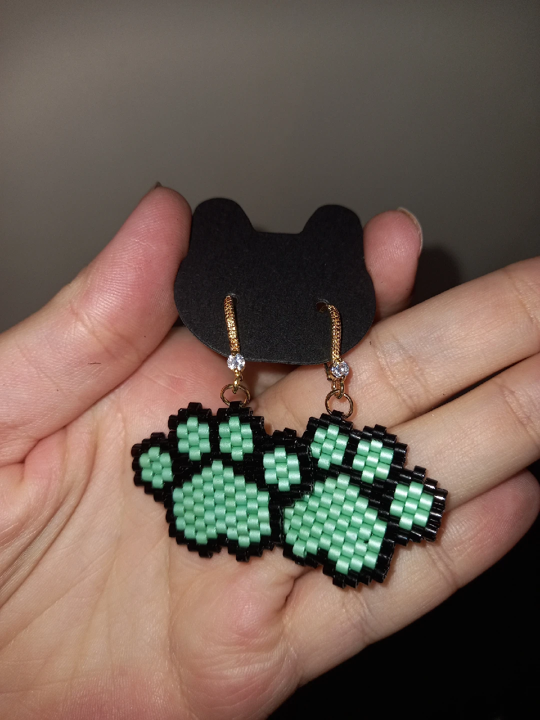 Handmade Beaded Paw Print Dangle Earrings - photo 2