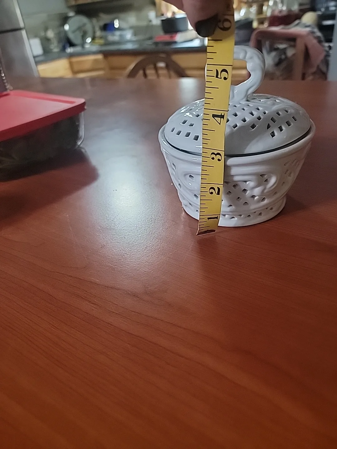 RR Treasures Porcelain Swan Covered Dish image indicator(5)