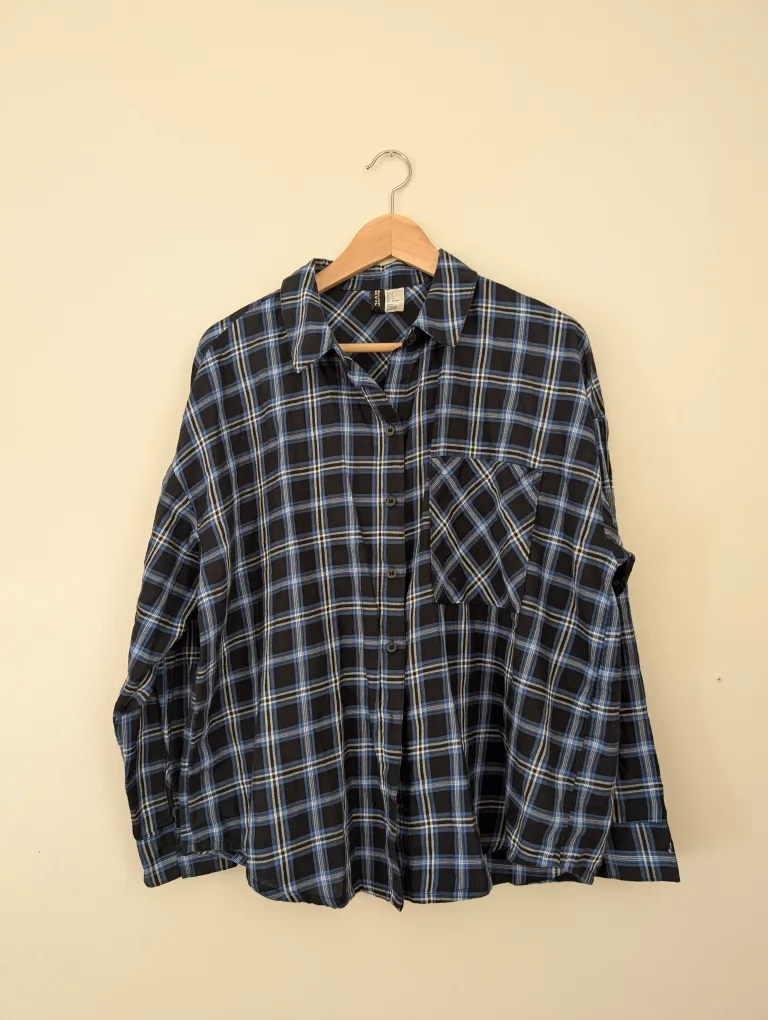 H&M Divided Plaid Flannel Shirt - Size S thumbnail
