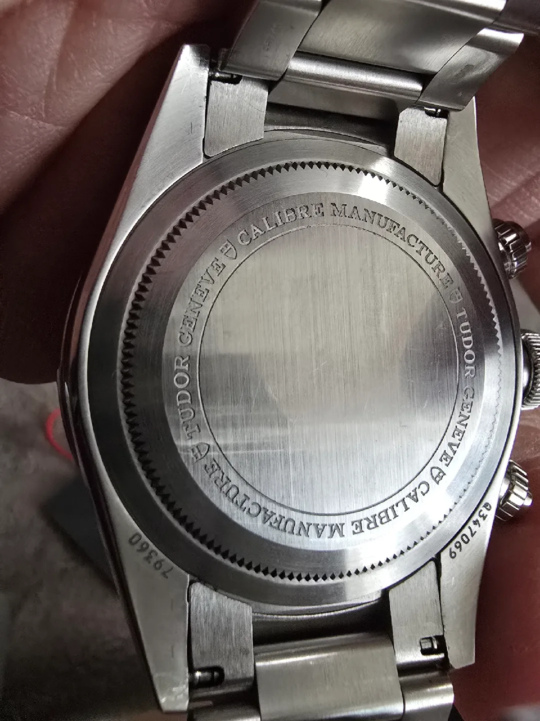 Tudor Chronograph Watch image indicator(3)