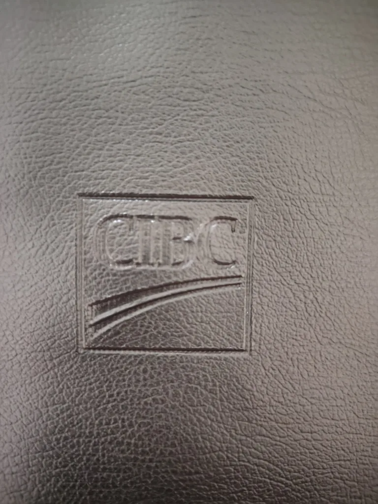 Gorgeous Executive Laptop Bag – Rare CIBC Edition image indicator(7)