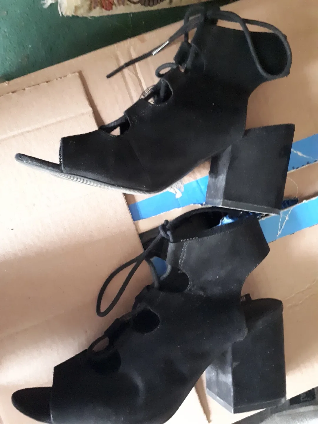 Black Heels - Size 8 image indicator(2)