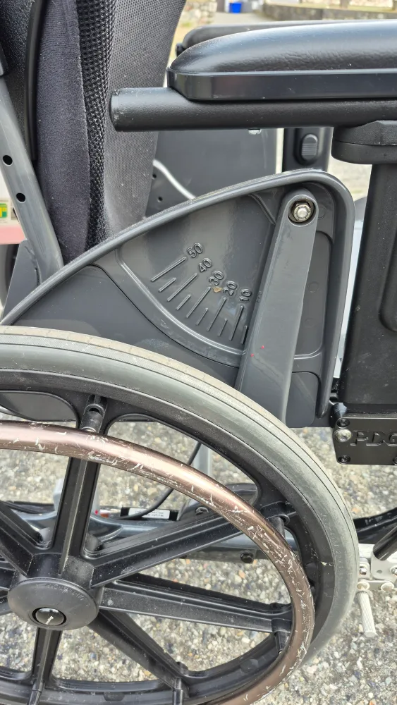 Used Wheelchair image indicator(3)