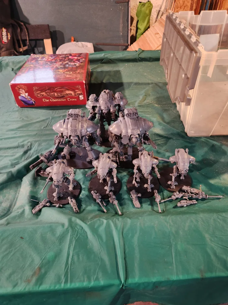 Warhammer 40k Imperial Knights, around 2000 points image indicator(10)