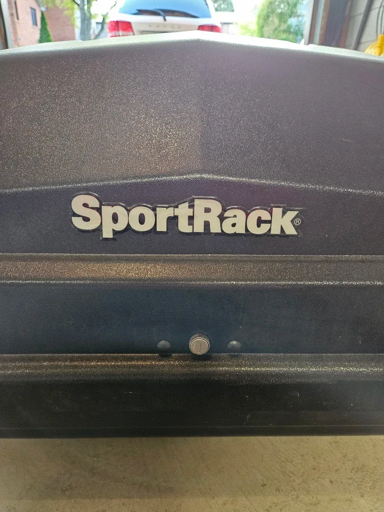 SportRack Vista XL Cargo Box image indicator(4)