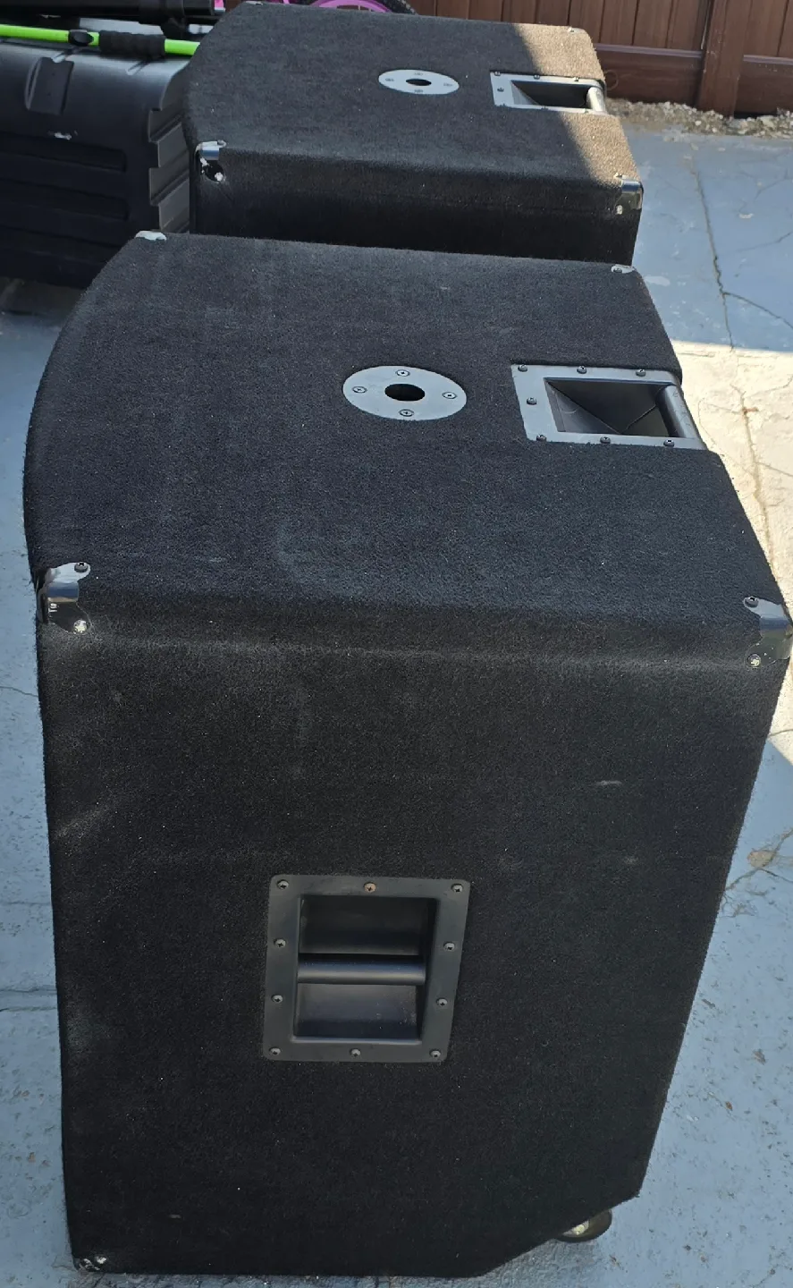 Yorkville e152 Black Loudspeakers image indicator(2)