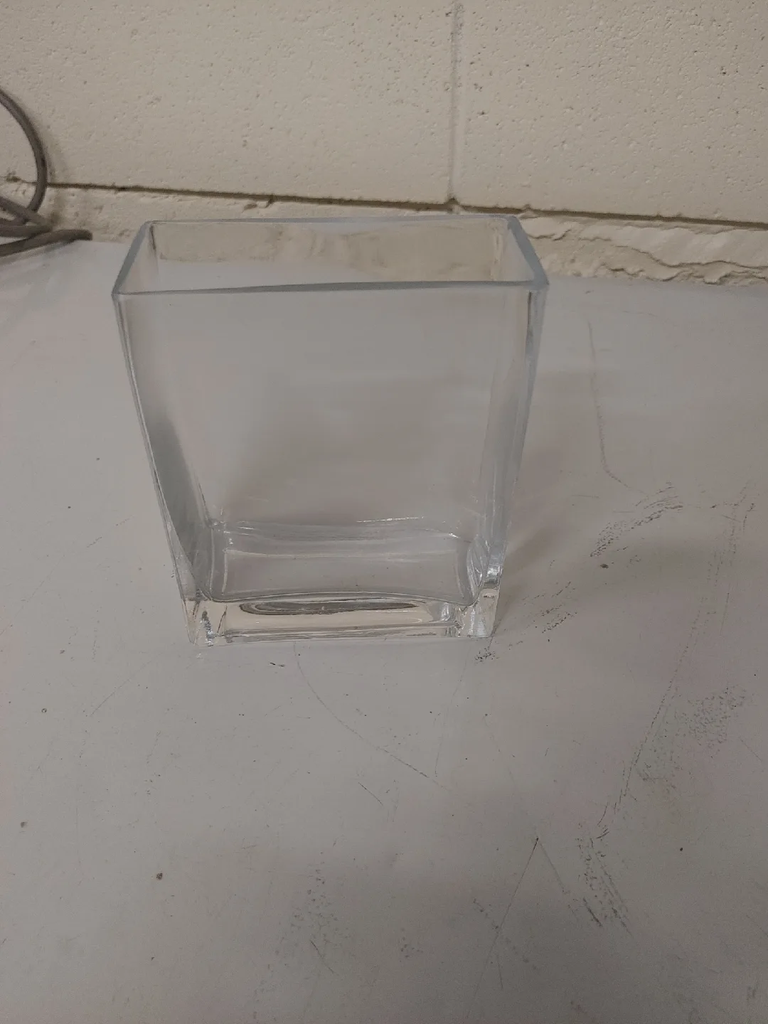 Assorted Clear Glass Vases image indicator(3)