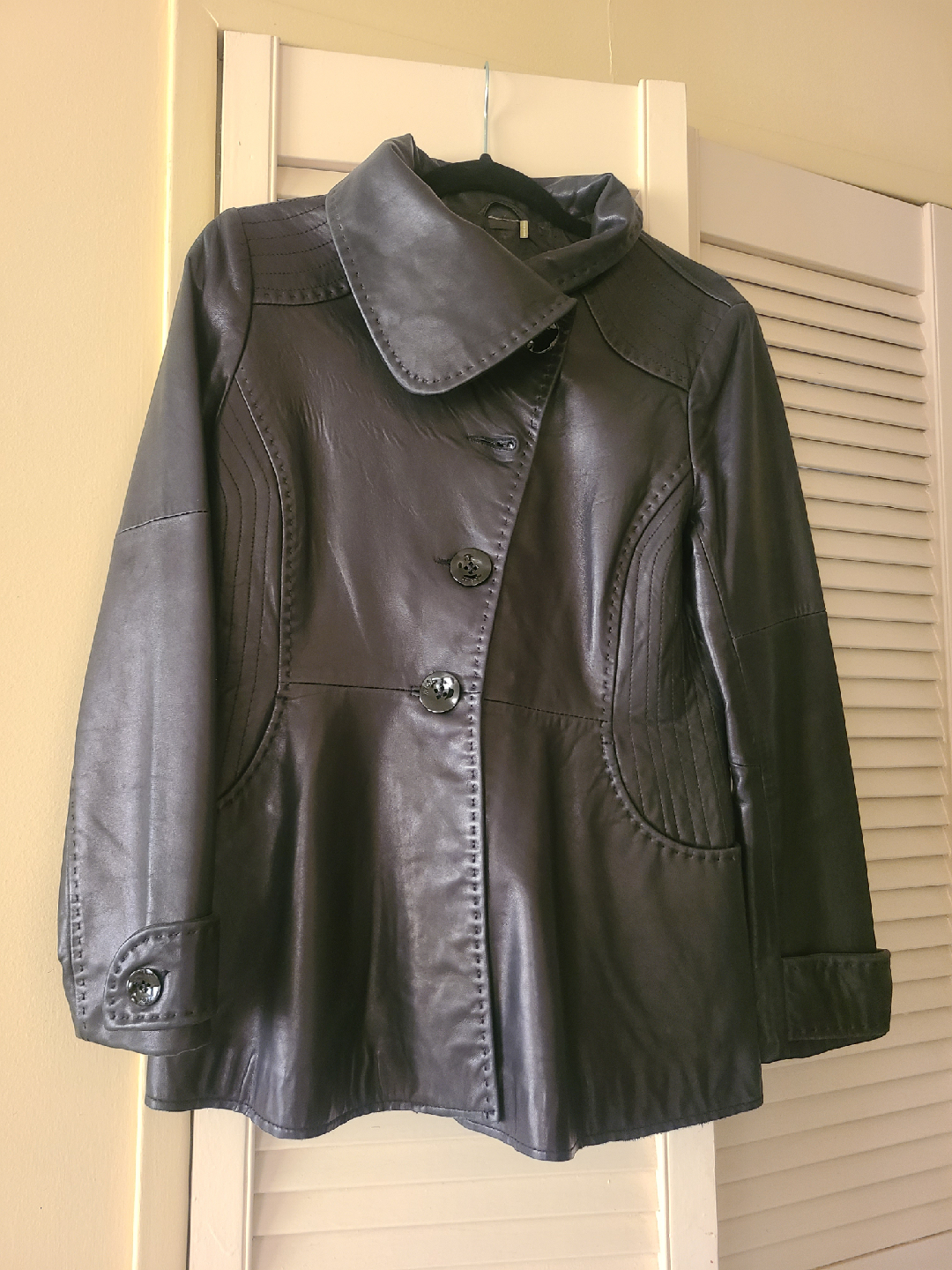 New Black Leather Jacket with Bow Detail - photo 2