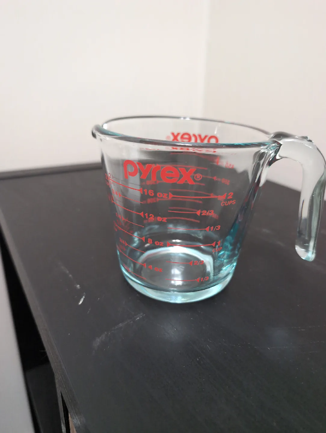Pyrex 2-Cup Measuring Cup thumbnail