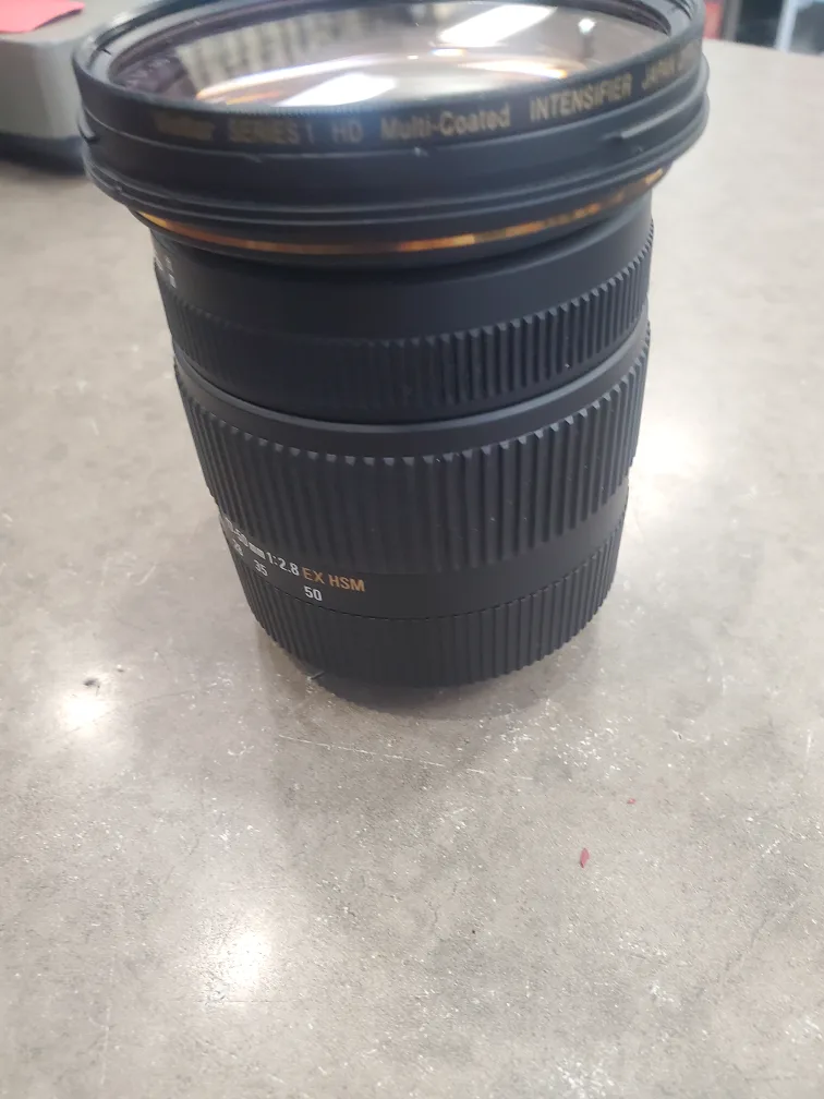 Sigma 17-50mm f/2.8 EX DC OS HSM Lens image indicator(2)