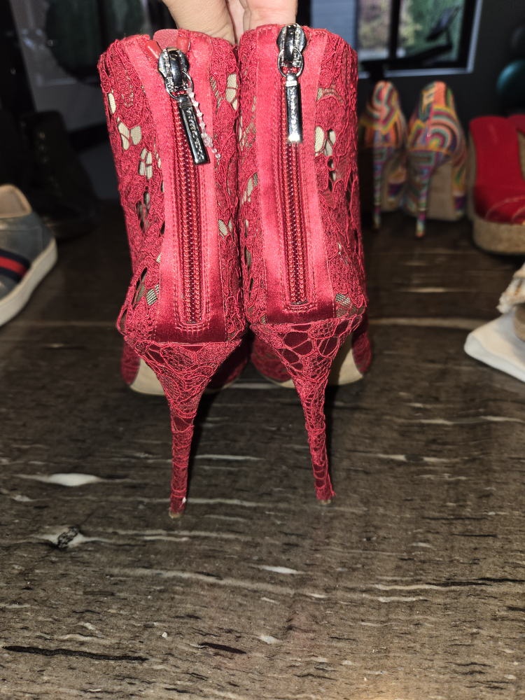 Dolce & Gabbana Red Lace Peep Toe Booties - Size 41 - photo 3