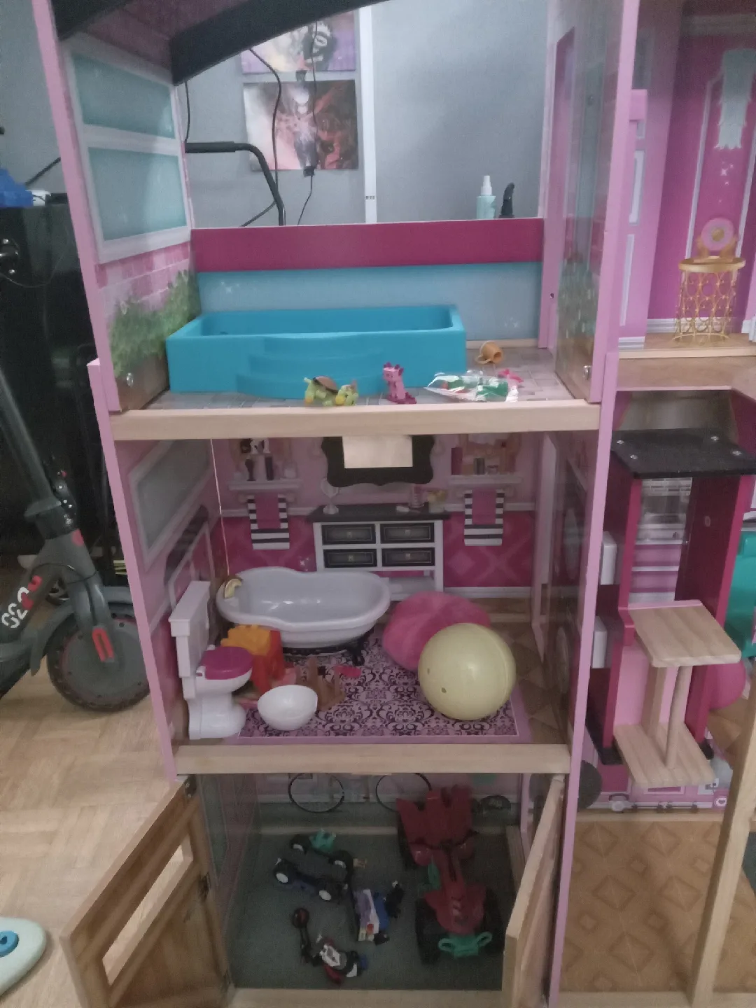 KidKraft Dollhouse image indicator(7)