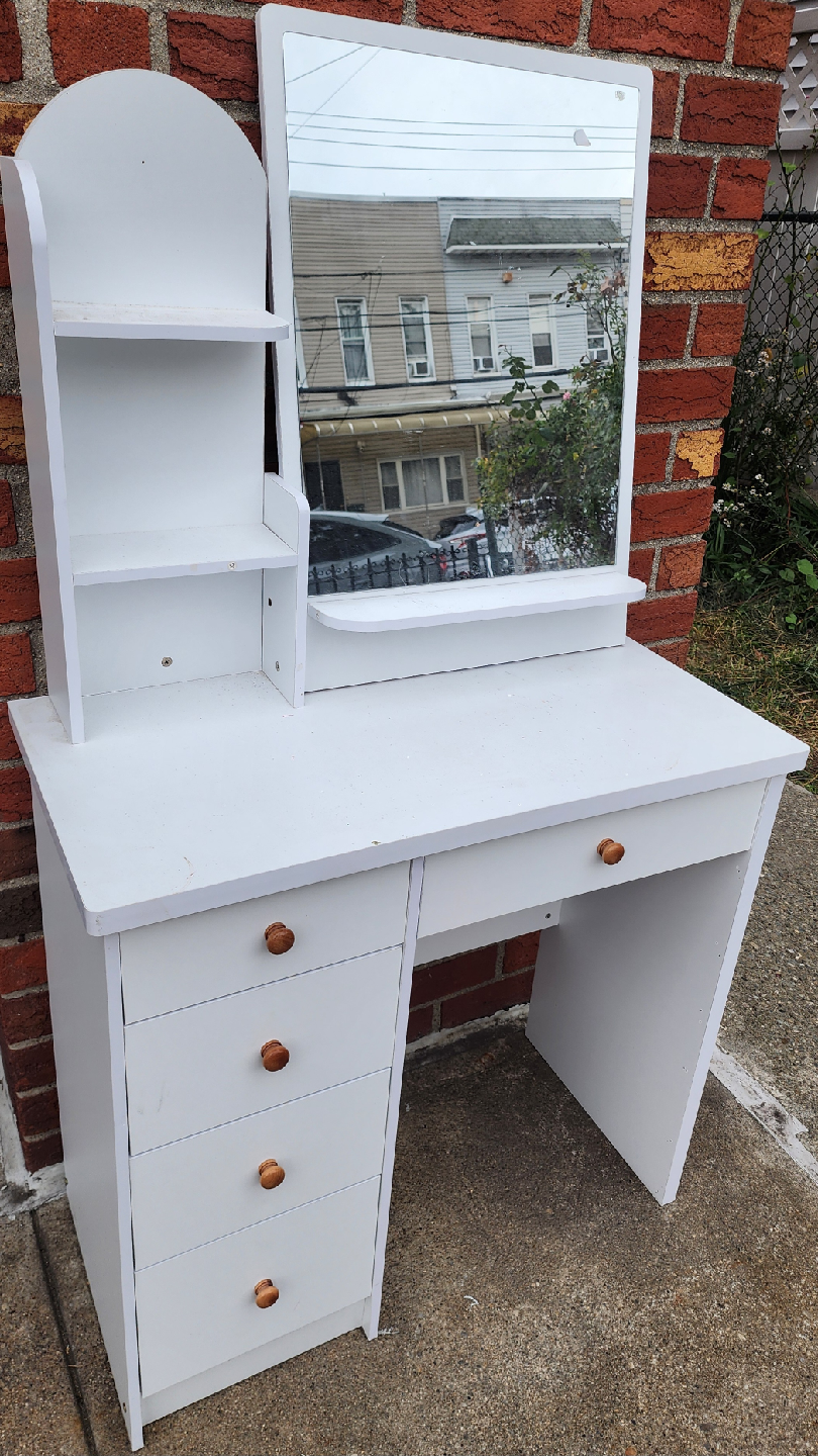 White Vanity Desk with Mirror - photo 2