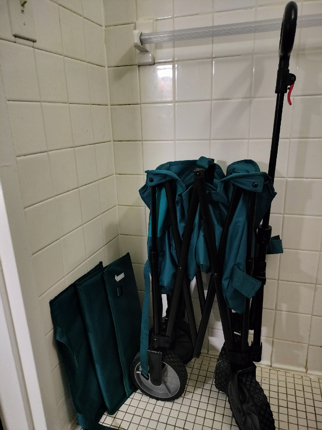 Foldable Teal Wagon - photo 2