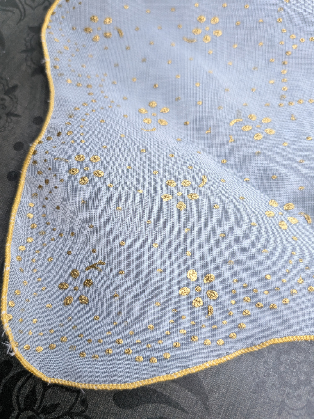 White & Gold Sheer Vintage Handkerchief - photo 5