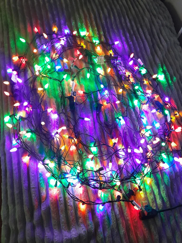 Colored Lights-200 bulbs thumbnail