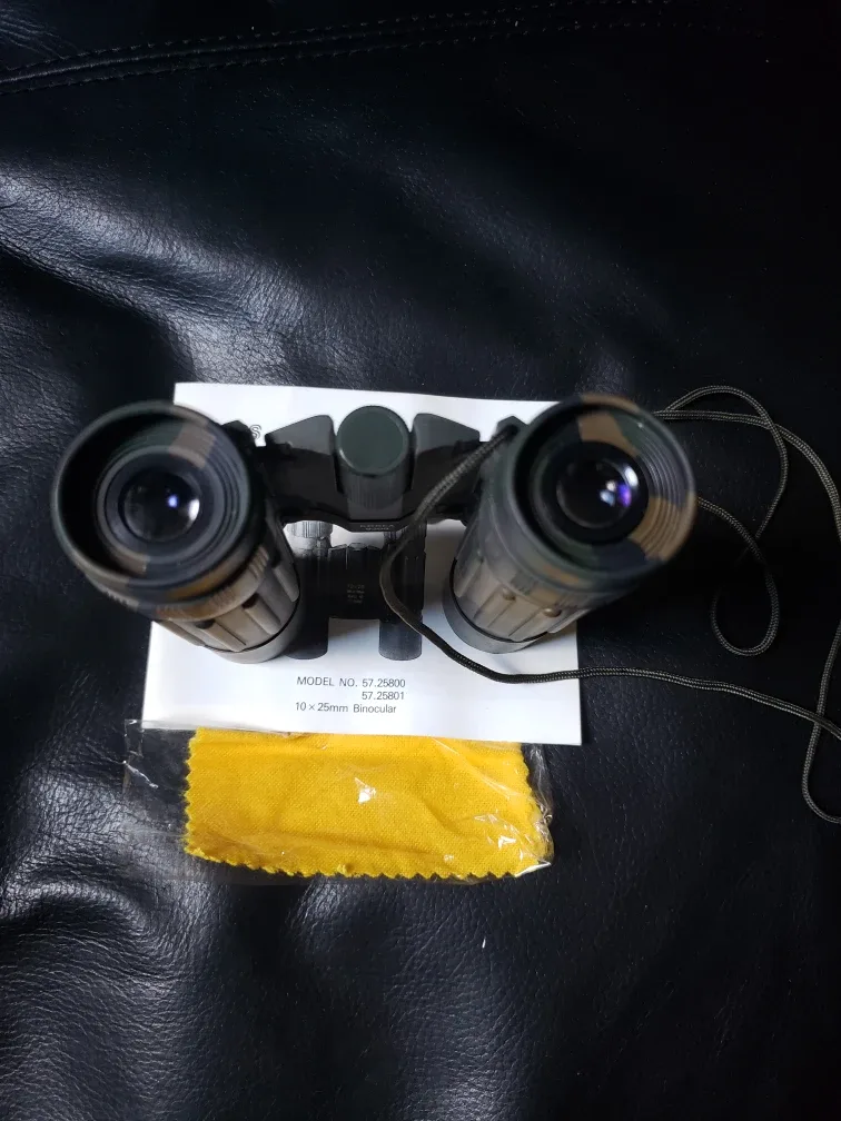 New Vintage Sears 10x25 camouflage Binoculars with Case image indicator(4)