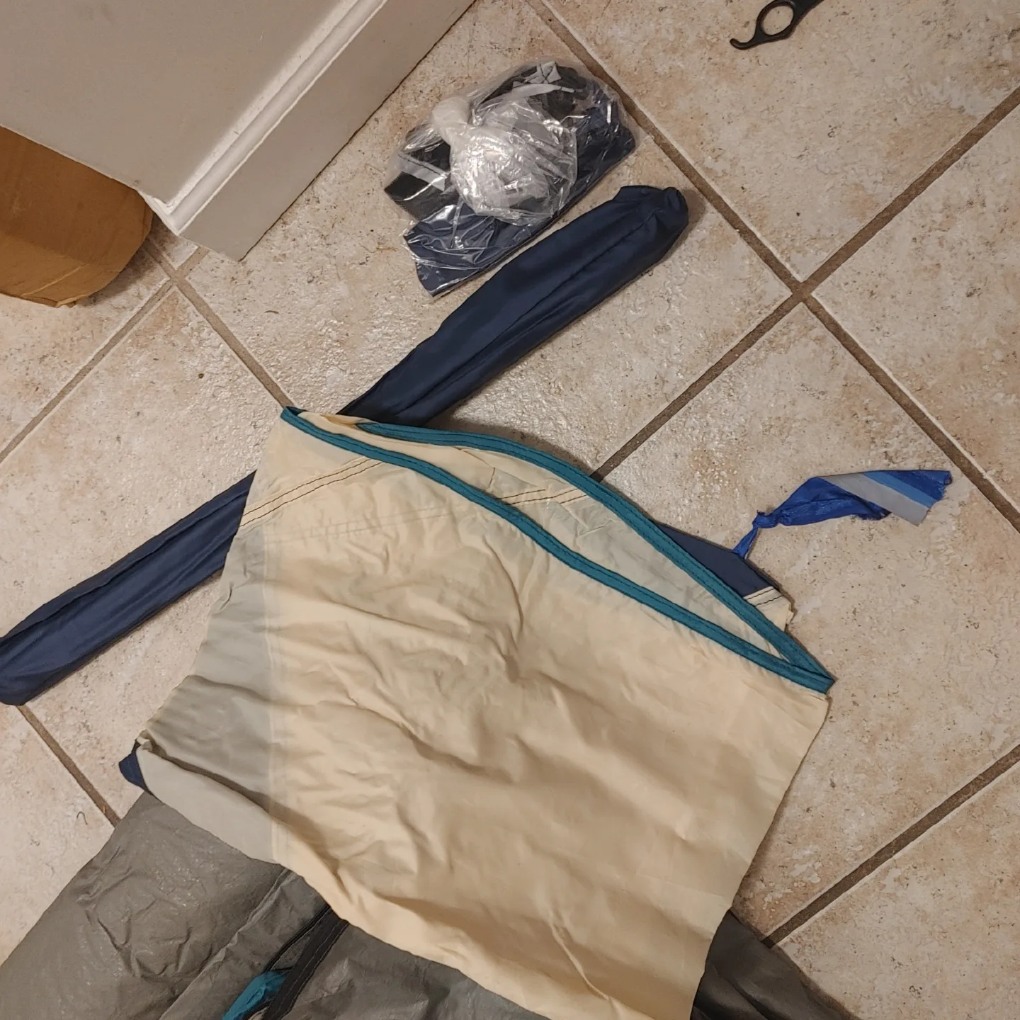 Dome tent 3 person Camping Tent - Blue, Beige & Grey image indicator(6)