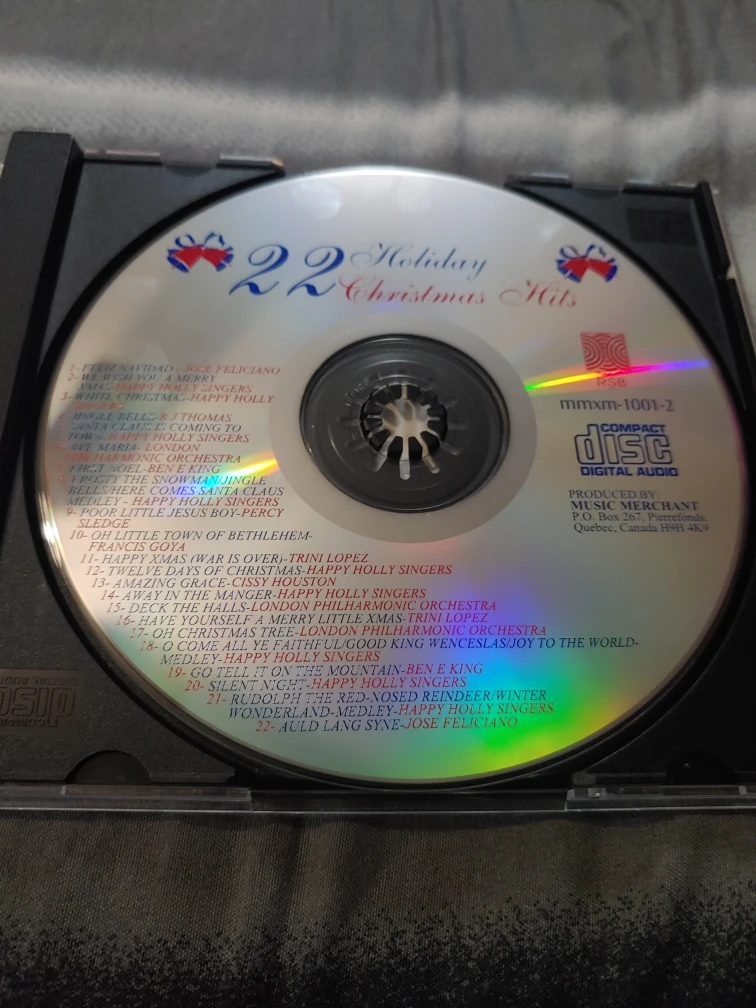 22 Holiday Christmas Hits CD - photo 3