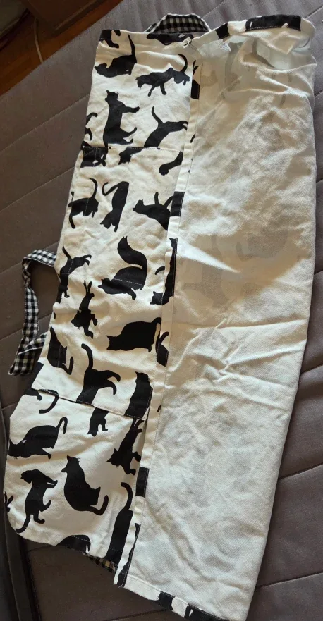 Cat Print Apron image indicator(4)