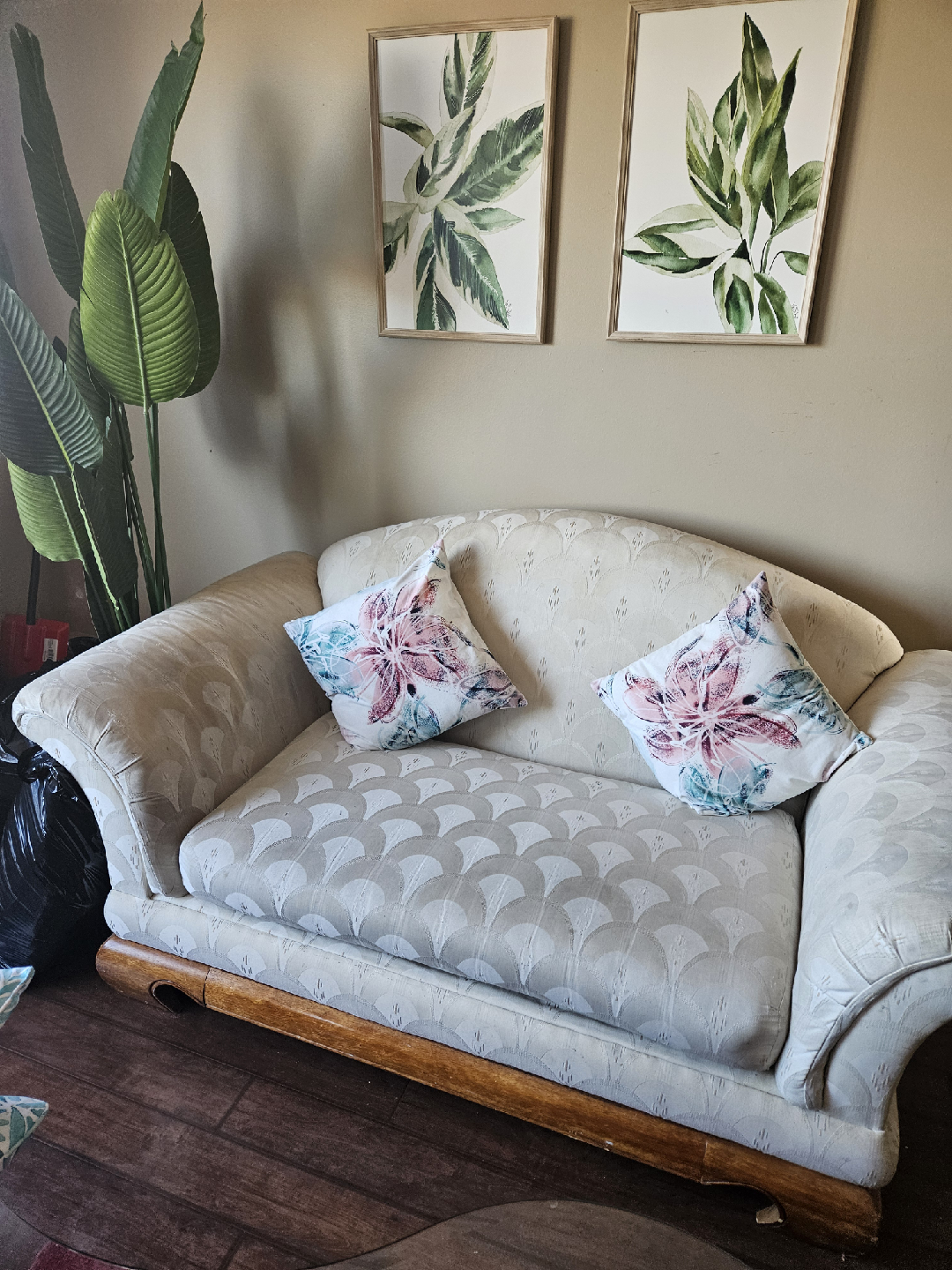 love seat
